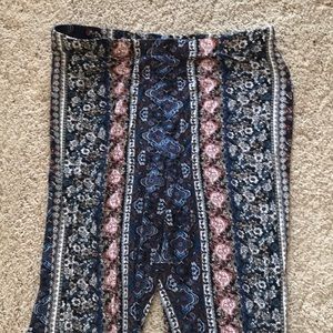 full tilt patterned flare leggings